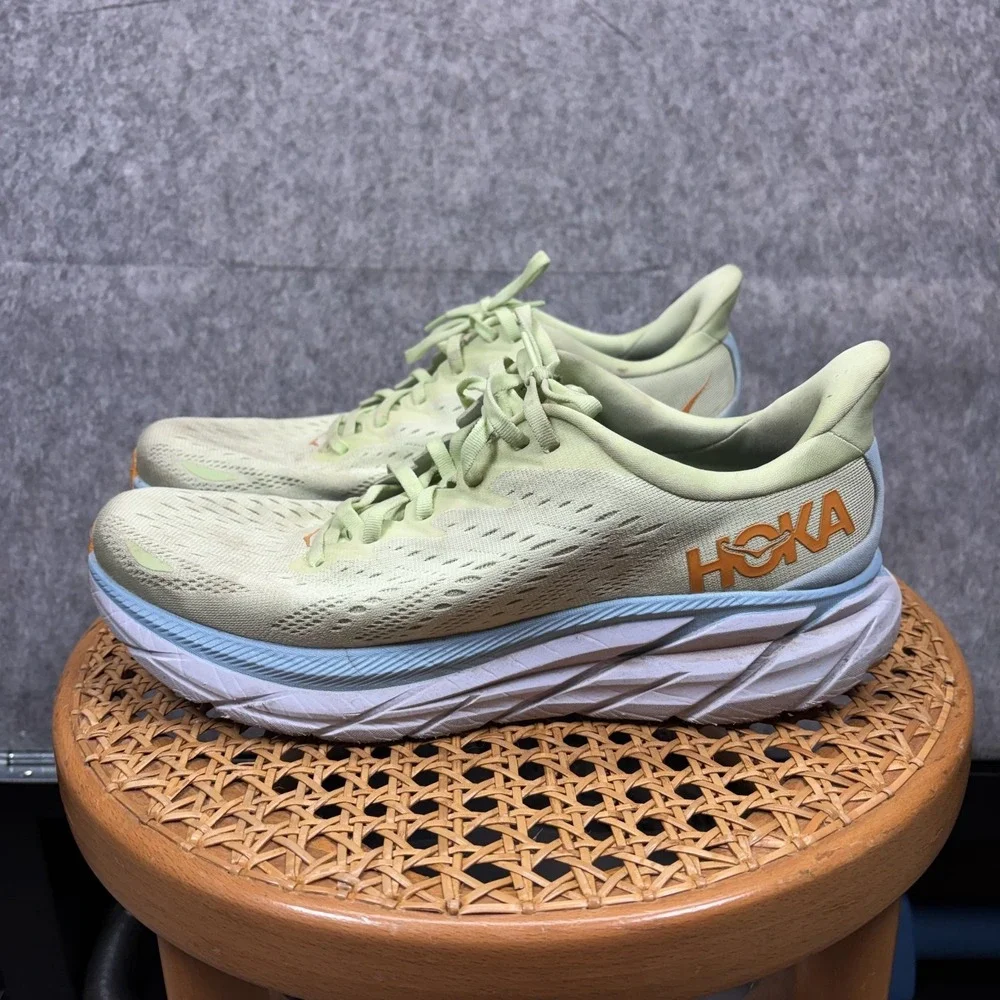 Hoka‎ One Clifton 8 Men's 10.5D Running Shoe Sneaker Light Green Butterfly